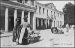 Treviso, Venditrici ambulanti fuori Porta San Tomaso, 1900 ca.